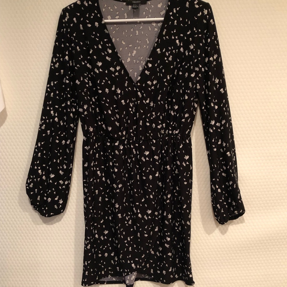 Forever 21 printed wrap dress